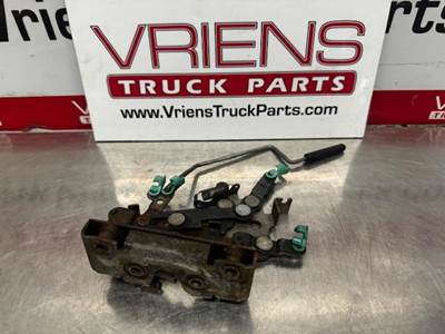 Peterbilt 379 Latch / Lock