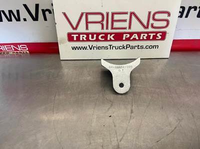 04-20696-000 SUPPORT - EXHAUST PIPE