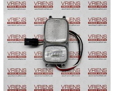Freightliner Overhead Console Dome Light, Part # GNI 9420L