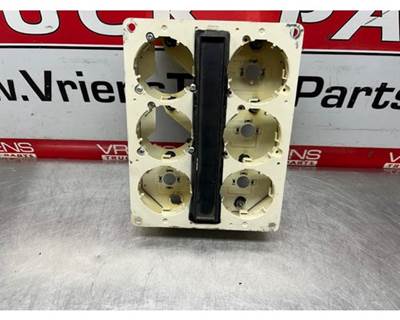 International Instrument Cluster Bezel, Part # 3833540C91