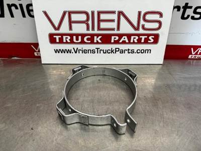 K077-352 VMRS Code: 043-003-013 - Clamp - Exhaust System