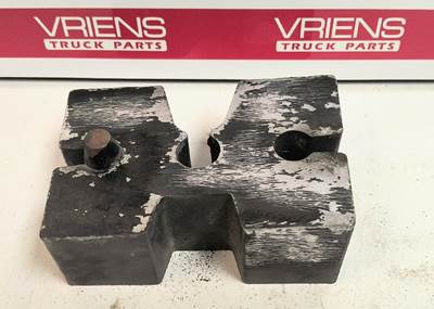 B80-1005-6040 SPACER ASSY-FRONT AXLE ALUM EXTRUSION
2 7/8"X2 3/8", MULTIPLE