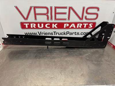 EU684001 COVERING- LEFT ENT