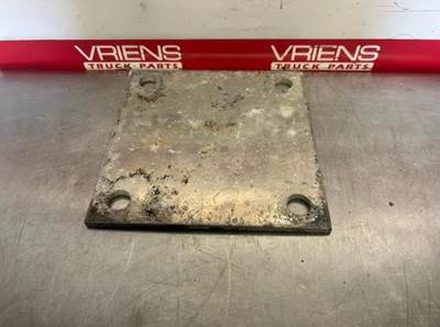 K221-3671-4 SPACER-ENGINE SPRT REAR SQ 6X184X184 AL