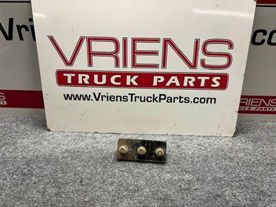 L80-6044 SPACER-HOOD AERO RECTANGULAR