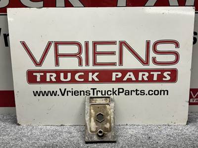 K221-3561 SPACER-FRONT SPRING