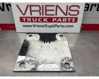 Kenworth Rear Engine Sprt Spacer SQ 6X184X184 AL, Part # K221-3671-4