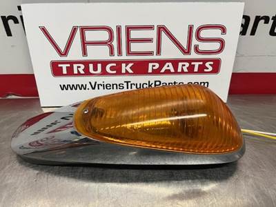 P54-6049-003 LAMP-CLRNC/MRKR AMBER LENS LED DIODE
HAS CHROME PEELING AND