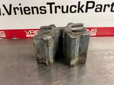 PETERBILT SPACER-FRONT SUSP B80-6011-080 OLD# 02-01701-080