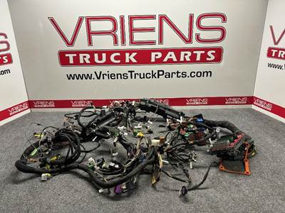 S92B26612390000003 HARNESS-DASH MAIN CAB
SOME WIRE ENDS ARE MISSING