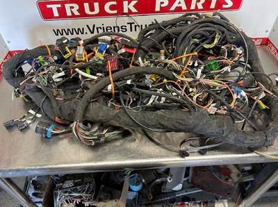 S92-6453-00001 HARNESS-MAIN CAB