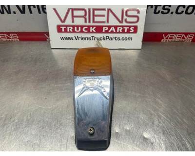Peterbilt Rectangular Amber Marker Lamp, Part # P54-6019-001