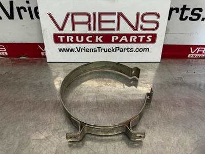 K077-223 CLAMP-AIR INTAKE ZN