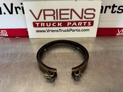 90-0013 CLAMP-V BAND 5" EPA-Y
HAS NO MOUNTING HARDWARE