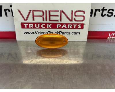 CAB ROOF MARKER AND CLEARANCE LIGHT