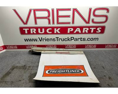 Freightliner Right Mud Flap