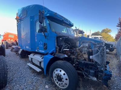 Freightliner Columbia Truck