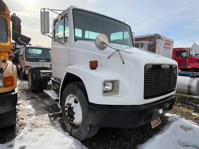 Freightliner FL70 Truck