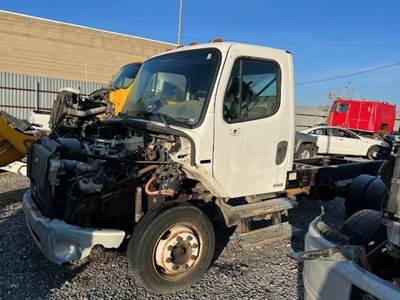 Freightliner M2 106 Truck