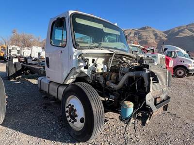 Freightliner M2 106 Truck