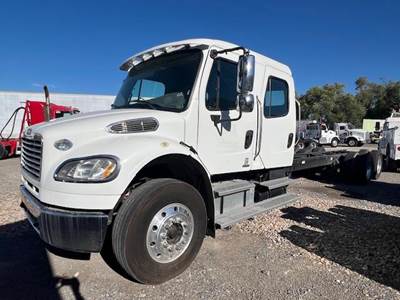 Freightliner M2 106 Truck