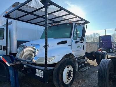 International 4300 Truck