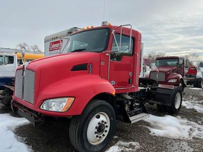 2010 Kenworth T300 Day Cab Truck