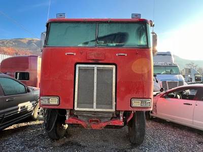 Peterbilt 362 Truck