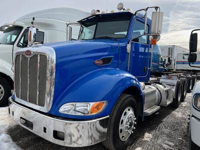 Peterbilt 384 Truck
