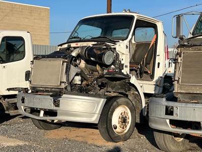 Sterling L8500 SERIES Truck