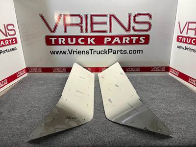 Peterbilt Sun Visor for a Kenworth