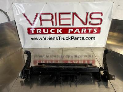 Freightliner FLD Suspension Crossmember / K-Frame