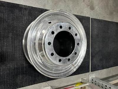 HUB PILOT Tire & Rim