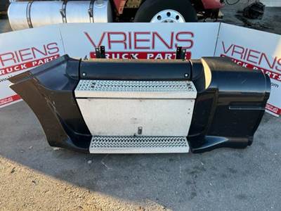 Peterbilt 386 Tool Box