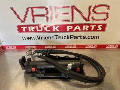 Eaton EATON / FULLER Transmission Cooler