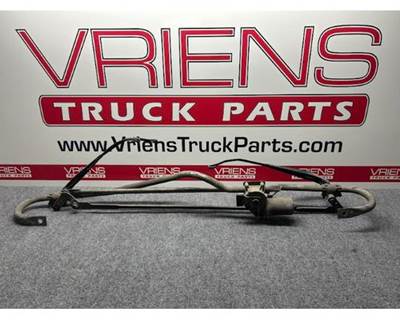 PACCAR E006-158 WIPER MOTOR ASSEMBLY W/ BRACKET AND PIVOT ARM