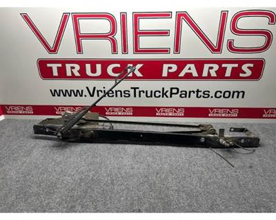 SPRAGUE E005-362 WIPER MOTOR ASSEMBLY W/ BRACKET AND PIVOT ARM