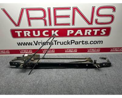 SPRAGUE E005-362 WIPER MOTOR ASSEMBLY W/ BRACKET AND PIVOT ARM