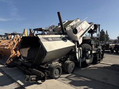 2010 Terex CR352L Asphalt Paver