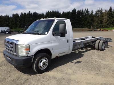 2011 Ford Econoline 17' S/A Cab And Chassis