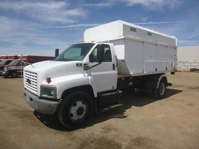 2006 Chevrolet C6500 Roll-Off Chipper Truck