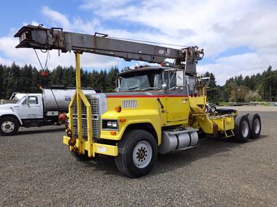 1984 Ford LTL9000 Crane Truck