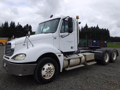 2006 Freightliner T/A Truck Tractor