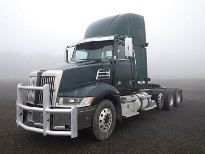 2018 Western Star Day Cab Truck