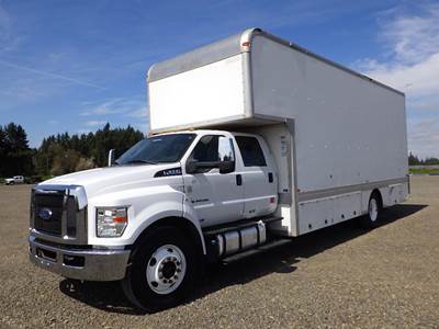 2016 Ford F-650 Box Truck