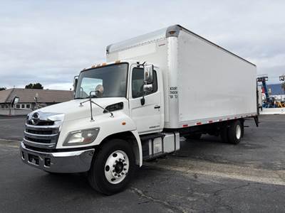 2016 Hino Box Truck