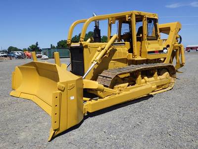 1990 Komatsu D68E-1 Dozer