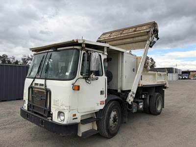 2011 Autocar Xpeditor Dump Truck