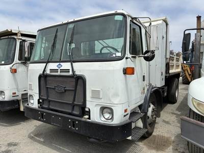 2011 AutoCar Xpeditor S/A Dump Truck