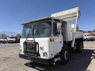 2011 Autocar Xpeditor High Lift Dump Bed